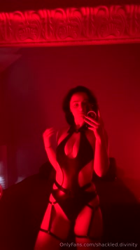 shackled.divinity leak