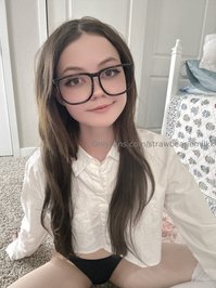 strawbeariemilkk leak - I’ve been OBSESSED with preppy stuff lately! Makes me feel l..