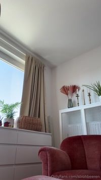 strohbeeren leak - Glass dildoooo