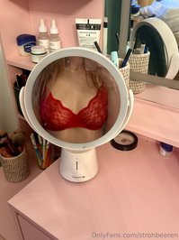 strohbeeren leak - I'm currently out of town, visiting a friend of mine...Nice ..