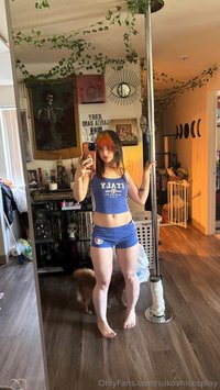 sukoshicosplay leak - I cleaned my apartment a bit … kept the pull out bed out so ..