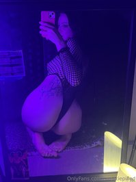 sweetiepilled leak - horny as fuck, comment which pic made you think dirty though..