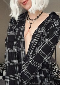 tephizar_light leak - Oversized clothes on^^Definitely I don't need anything more ..