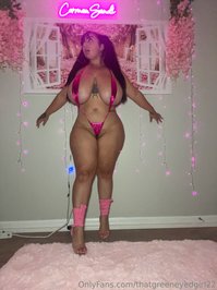 thatgreeneyedgirl22 leak - Do you like me in this skimpy slingshot bikini?