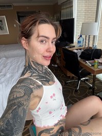 thedesperateone leak - 1 facial a day keeps the doctor away ‍♀️