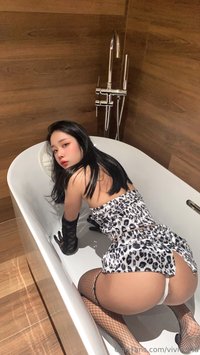 tinaislove leak - 목욕끝나고 싸줘