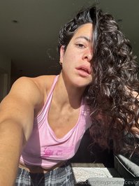 tinyprudencevip leak - Sunny pussy, curly selfies, pms titties, and the heart shape..