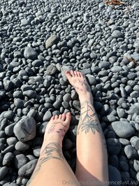 torrencelust.vip leak - Beach feet pics + new tattoos