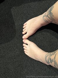 torrencelust.vip leak - public feet pics