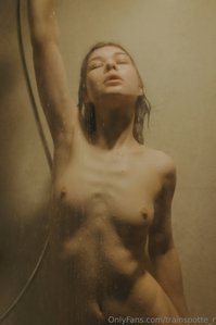 trainspotte_r leak - When @ocorianna and @cassandra.delia met each other part 3