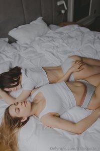 trainspotte_r leak - When @ocorianna and @cassandra.delia met each other part 1