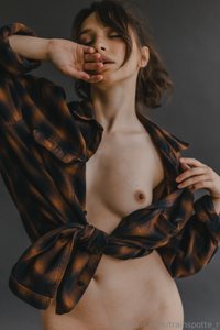 trainspotte_r leak - Unbelievable @olivia.linz this summer