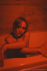 trainspotte_r leak - Kate now in bath part 3