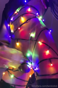 twinkidiot leak - A small ruined orgasm that happened after taking the picture..