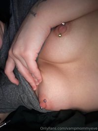 vampmommyeve leak - want a taste?