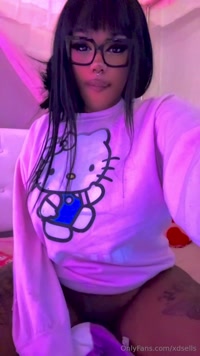 xdsells leak - so sensitive, humping my pillow feels sooo good ‍