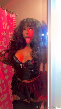 xdsells leak - whos gonna help me take the rest off ??