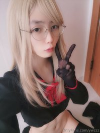 ywzzz leak - I almost forgot to take a video while playing VR