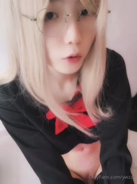 ywzzz leak - I almost forgot to take a video while playing VR