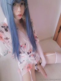 ywzzz leak - It was so hot that I took off my clothes and went to sleep, ..