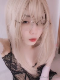 ywzzz leak - Old lingerie found in a corner of the closet