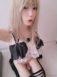 ywzzz leak - On my days off, I like watching porn at home >.<