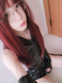 ywzzz leak - I sweat when I wear these clothes