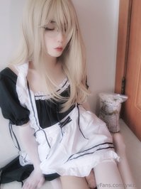 ywzzz leak - While playing VR, many characters were wearing maid uniforms..