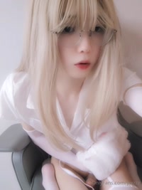 ywzzz leak - On days off, the best way to relax at home is jerk off and p..