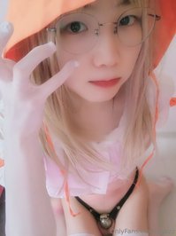 ywzzz leak - Orange Santa wannabe ‍