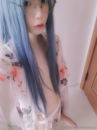 ywzzz leak - It was so hot that I took off my clothes and went to sleep, ..