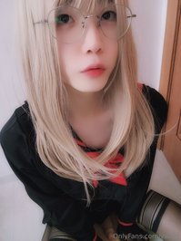 ywzzz leak - I like hardcore porn... ><