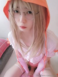 ywzzz leak - Orange Santa wannabe ‍