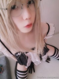 ywzzz leak - On my days off, I like watching porn at home >.<