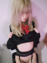 ywzzz leak - wanna lick me? >.<