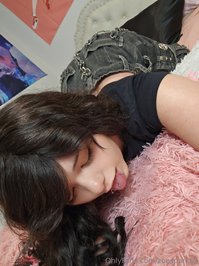 zoesparks9 leak - If you guess the color of my underwear I'll show you a Pic ;..