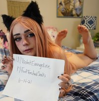 zoeybangs leak - Should I start doing more feet content? A bunch of people ha..